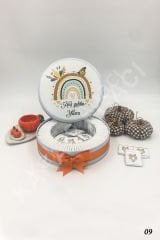 Gökuşağı Kahverengi Metal Kutu İsme Özel Çikolata KA09