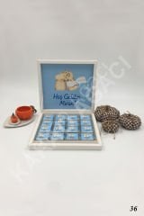 Bebek Ayaklı Karton Kutu İsme Özel Çikolata KA36