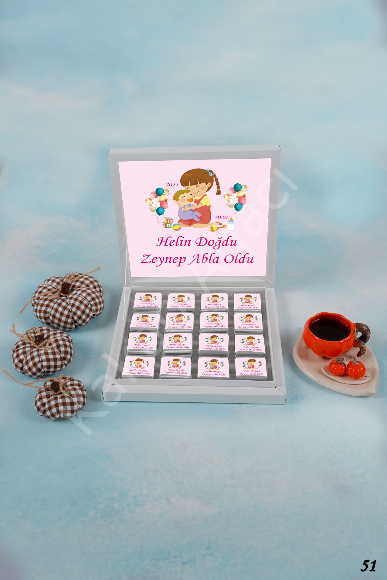 Pembe Abla Oldu Temalı Karton Kutu İsme Özel Çikolata KA51