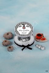 Beşiktaşlı Metal Kutu İsme Özel Çikolata KA755