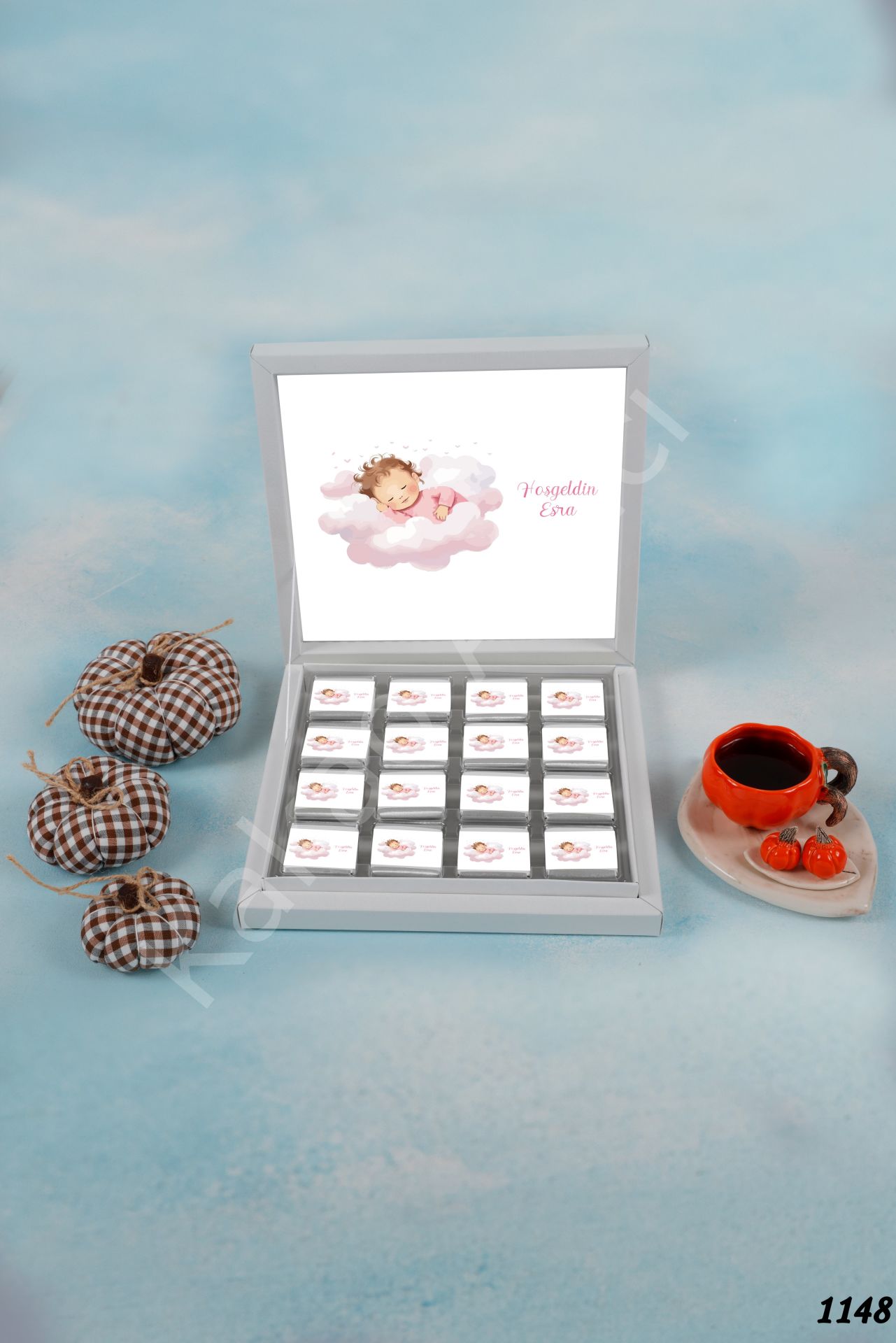 Kız Bebek Karton Kutu İsme Özel Çikolata KA1148