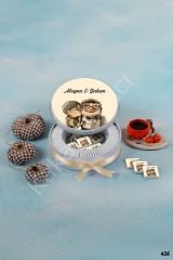 Yukarı Bak Temalı Gelin & Damat Metal Kutu İsme Özel Çikolata KA426