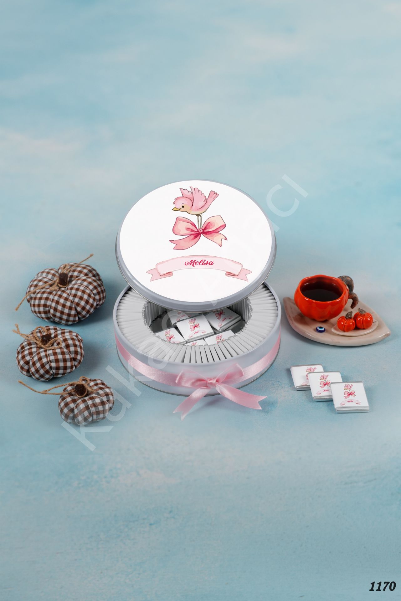 Pembe Kuşlu Metal Kutu İsme Özel Çikolata KA1170