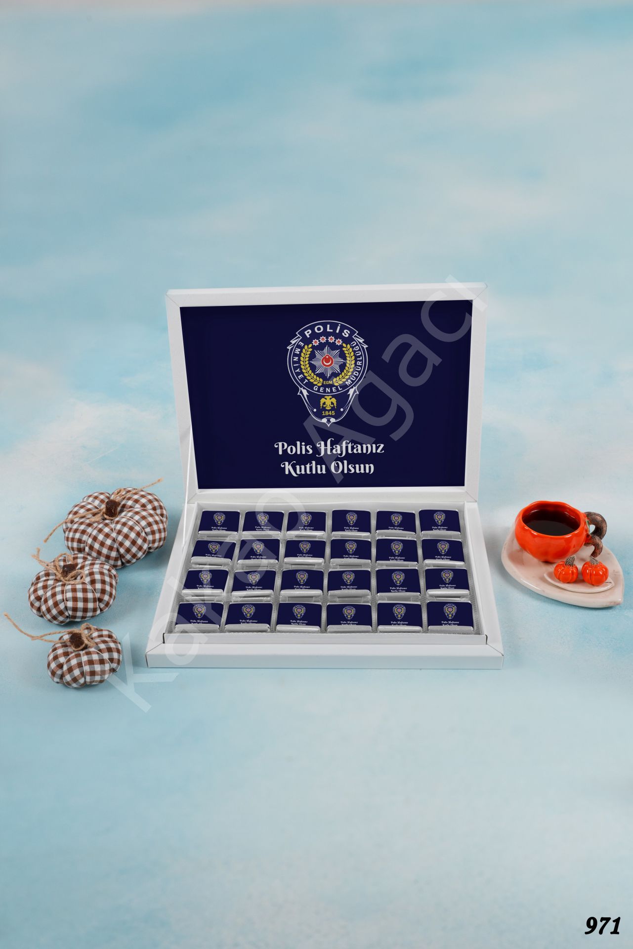 Polisler İçin Karton Kutu İsme Özel Çikolata KA971