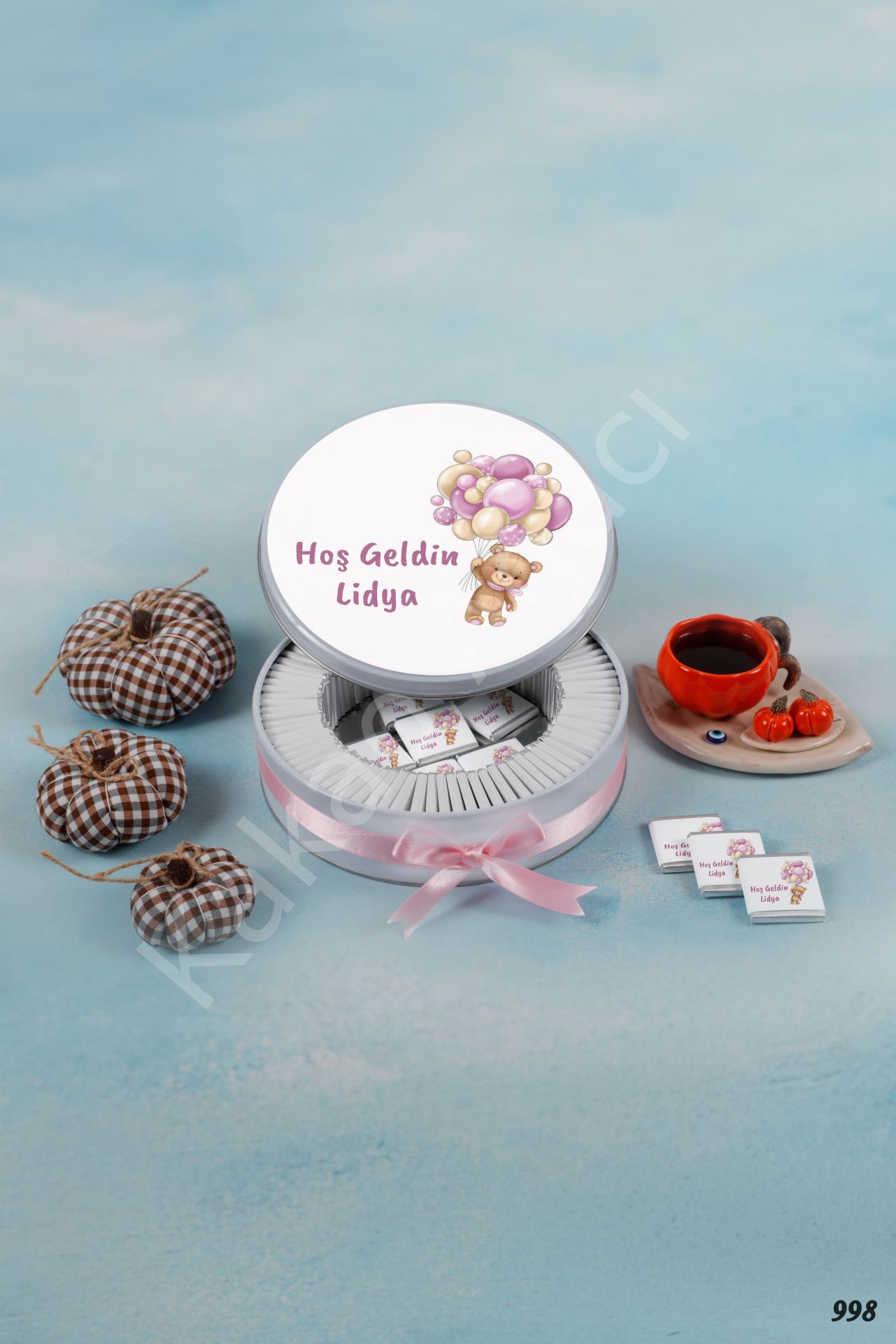 Pembe Balonlu Ayıcık Metal Kutu İsme Özel Çikolata KA998