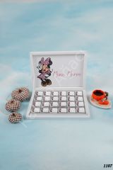 Mickey Mouse Tasarımlı Karton Kutu İsme Özel Çikolata KA1107