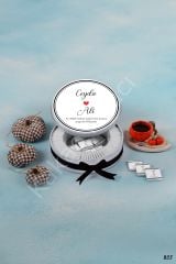 Kalpli Siyah Çerçeveli Gelin & Damat Metal Kutu İsme Özel Çikolata KA955