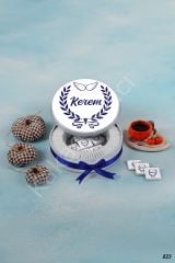 Kanatlı Yaprak Desenli Metal Kutu İsme Özel Çikolata KA823