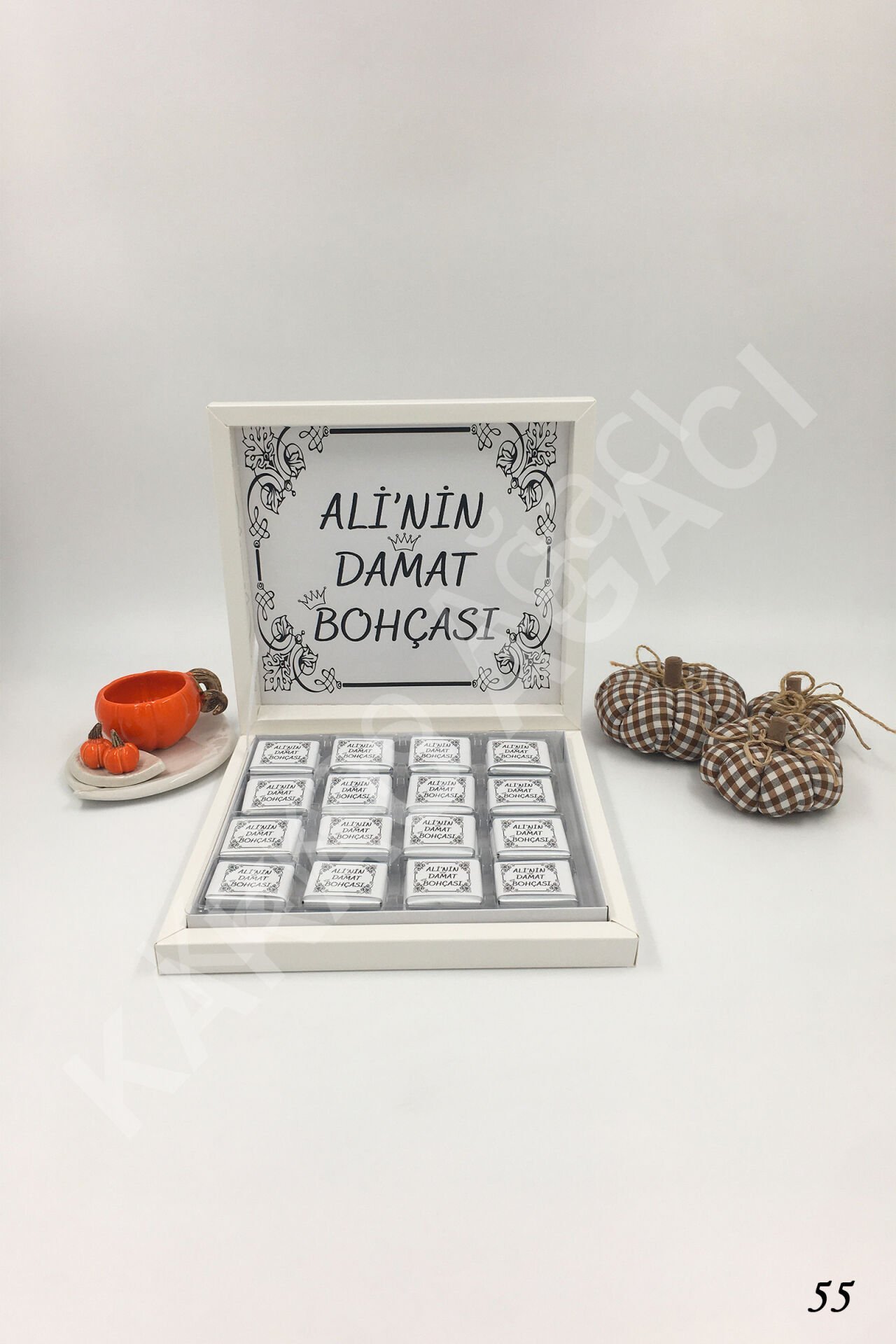 Çerçeveli Damat Bohçası Karton Kutu İsme Özel Çikolata KA55