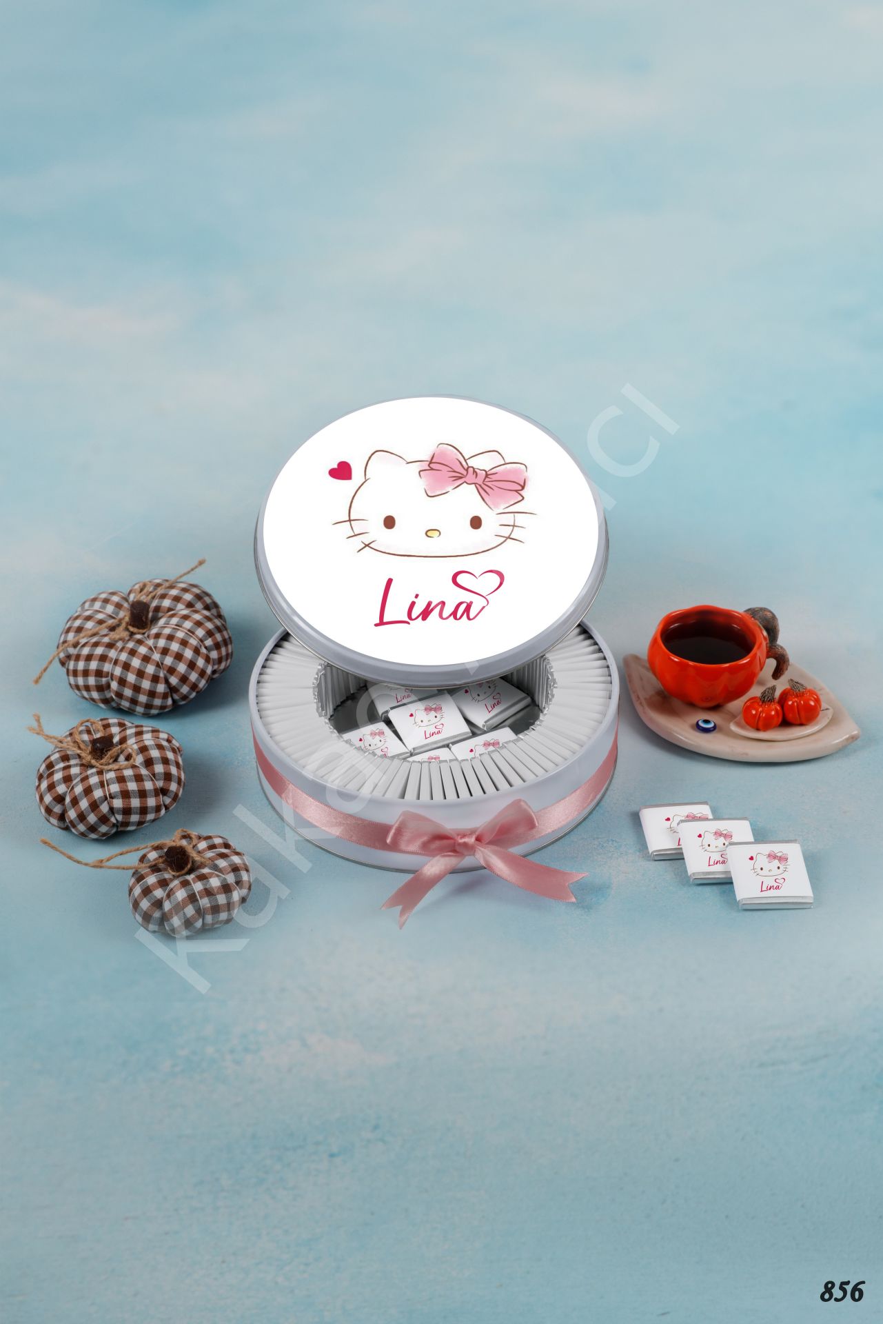 Hello Kitty Kalpli Metal Kutu İsme Özel Çikolata KA856