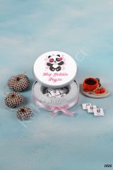 Pembe Panda Kız Metal Kutu İsme Özel Çikolata KA1026