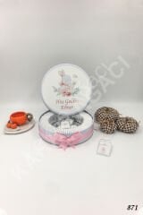 Anne & Yavru Tavşan Pembe Metal Kutu İsme Özel Çikolata KA871